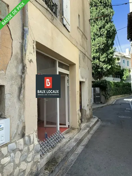 À vendre  Avignon Intra-Muros  Murs commerciaux libres