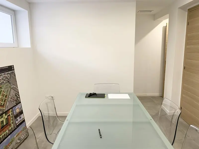 Bureau à louer - Marseille 08 (13008) - 15 m² - 370 €/mois