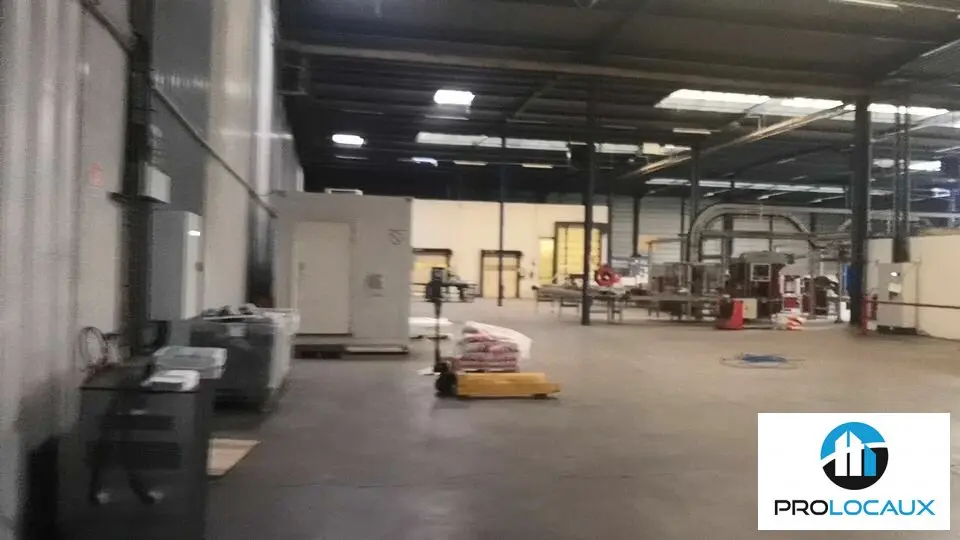 A louer Entrepôt 4709m² Saint-Étienne-du-Rouvray