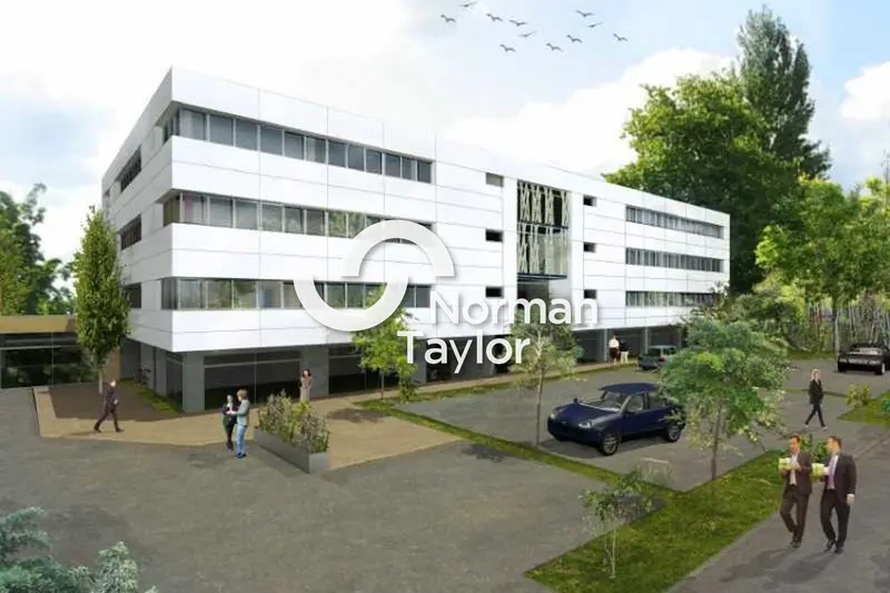 Immeuble neuf en R+3 restructuré de 2962 m²  