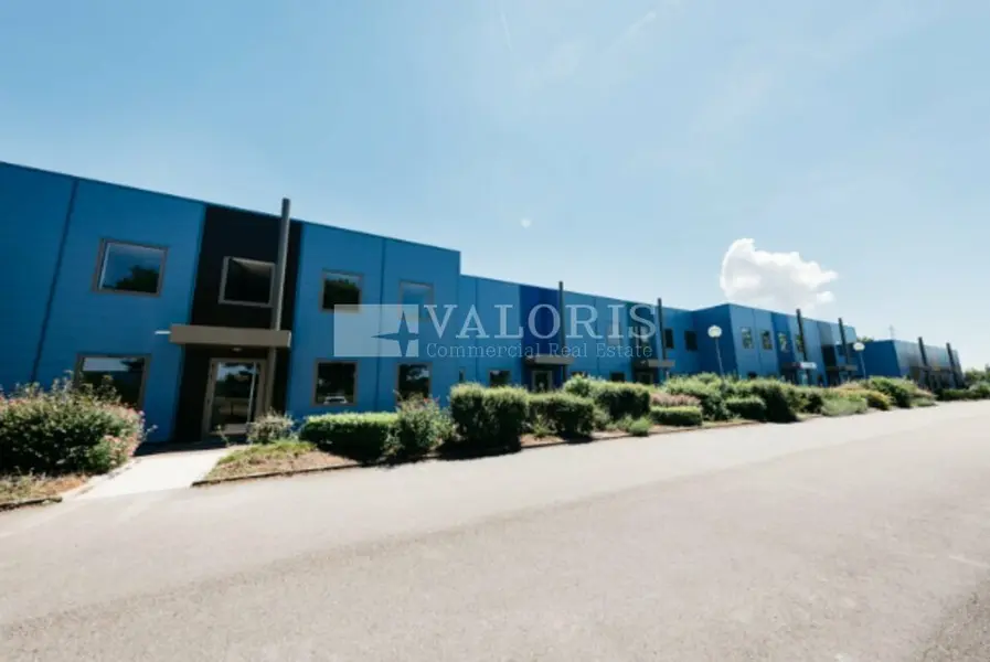 Entrepôt / Activité à louer - Blyes (01150) - 1196 m² - 8 110 €/mois