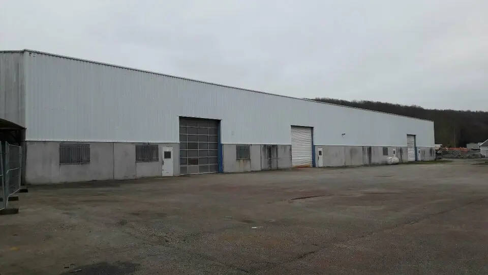 A louer Locaux d'activité 2838m² Gruchet-le-Valasse