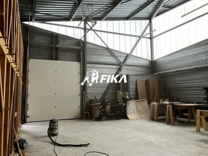 Entrepôt / Activité à vendre - Eysines (33320) - 220 m² - 450 000 €