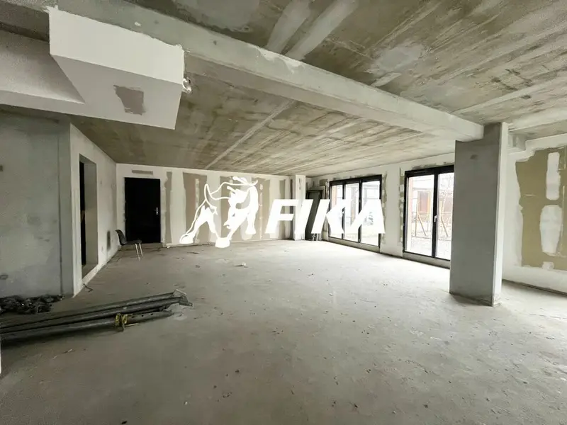 A VENDRE LOCAL COMMERCIAL 45  m² - (33100) BORDEAUX