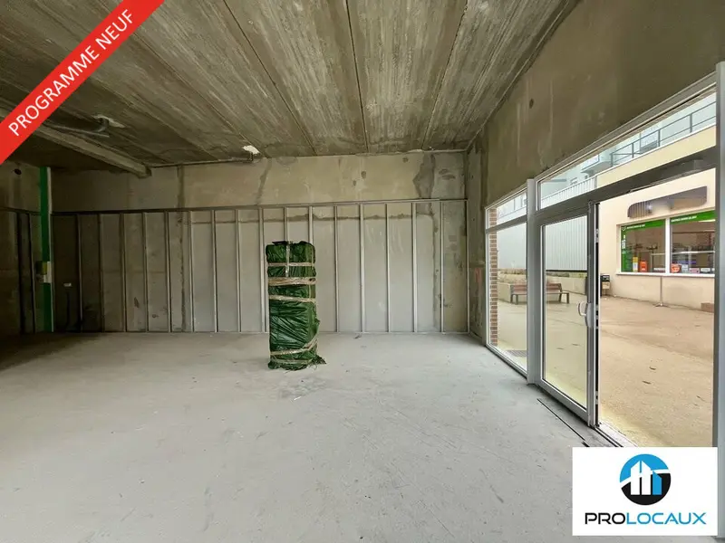 Local Commercial à louer - Creil (60100) - 70 m² - 1 600 €/mois