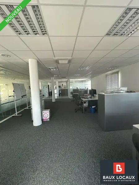  TRES VASTE BUREAUX DE 206 M2 ZI MARTIGUES SUD A LOUER