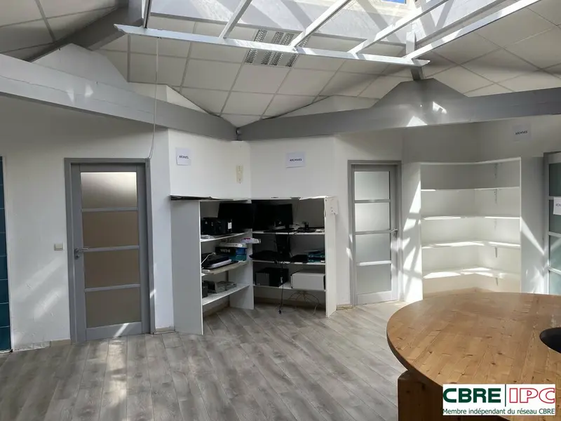 LOCATION - REF : 7947YA