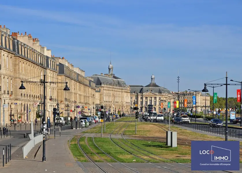 A louer Bureaux 885m² Bordeaux