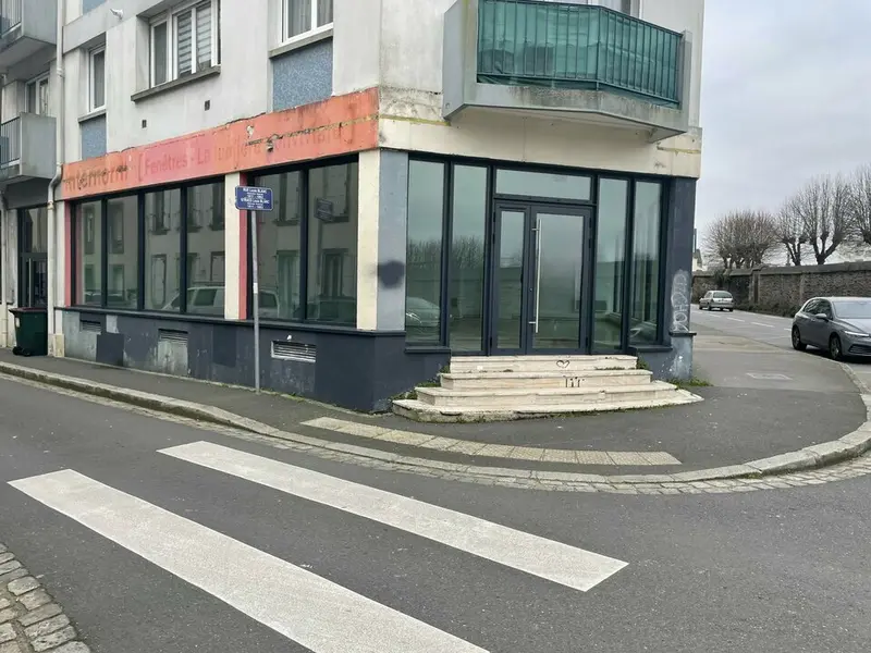 A louer Local commercial  95m² Brest