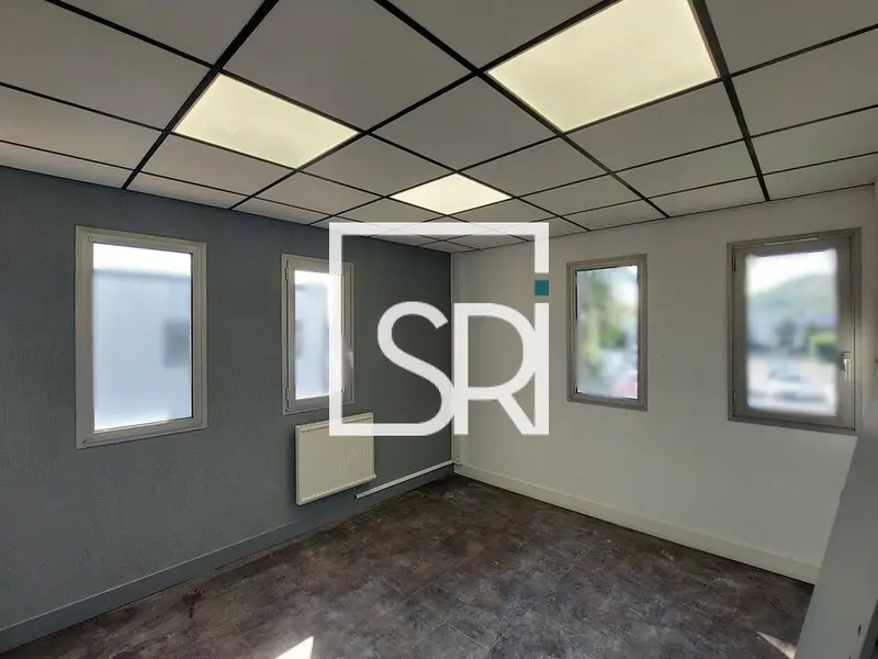 LOCATION BUREAUX 102 M² - ZAC LE BREZET - 63100 CLERMONT-FERRAND