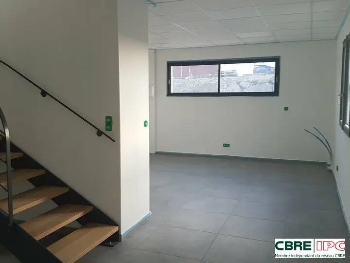 LOCATION   - REF : 7775PC/EL2
