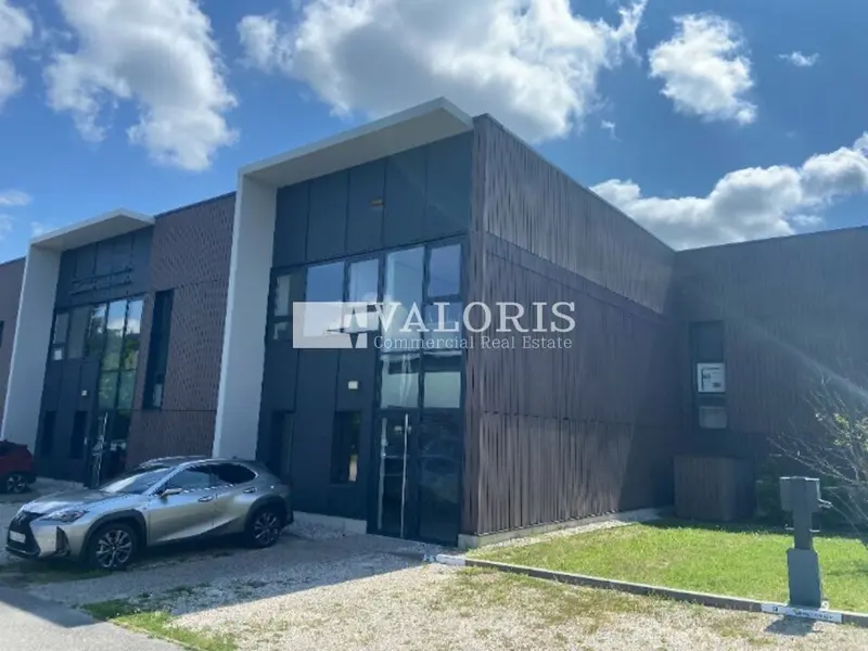 A louer Locaux d'activité 300m² Vaulx-Milieu