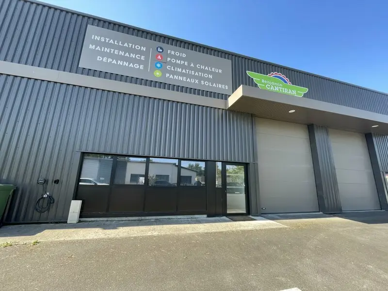 Entrepôt / Activité à louer - Artigues-Près-Bordeaux (33370) - 288 m² - 2 185...