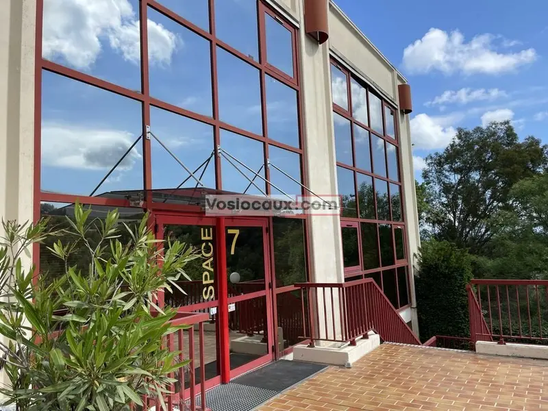 À LOUER  Bureaux de 80 m²  VALLAURIS / CHEMIN DE SAINT-BERNARD 