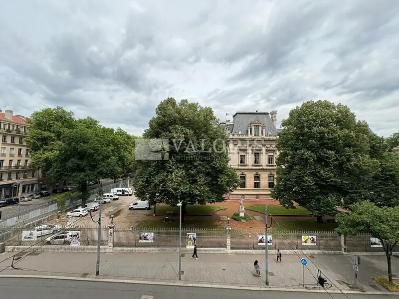 A vendre Bureaux 107m² Lyon 03