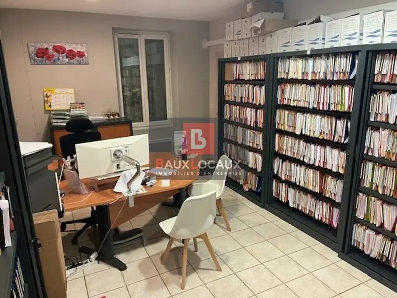 A louer Local commercial  65m² L'Isle-sur-la-Sorgue