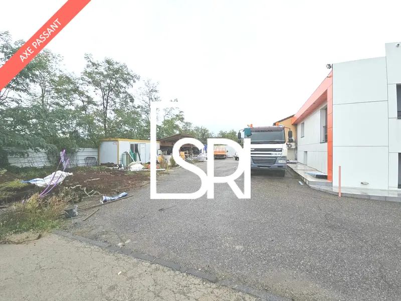 LOCATION DEPÔT AVEC BUREAUX 130 m² ET GRAND TERRAIN   CEBAZAT