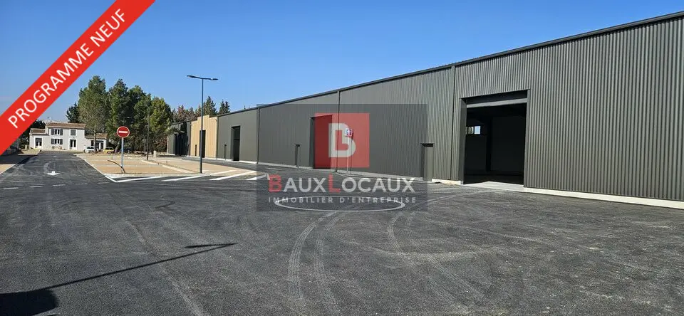 A vendre Entrepôt 620m² Carpentras