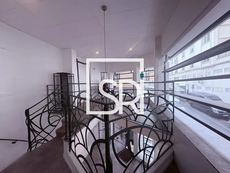 A louer Local commercial  69.9m² Clermont-Ferrand