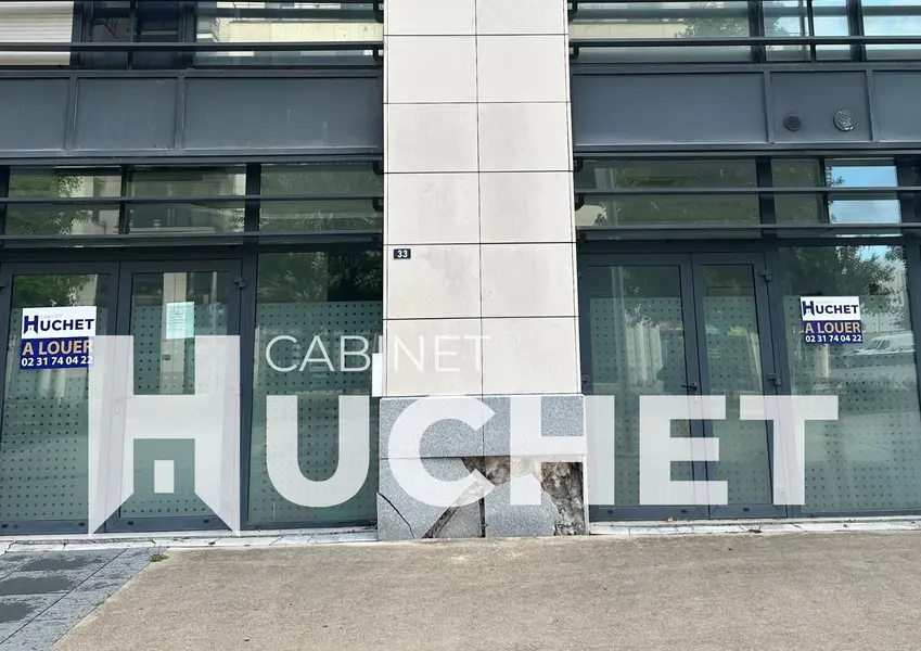 À LOUER - Local Commercial de 96 m2 environ en Centre-Ville 