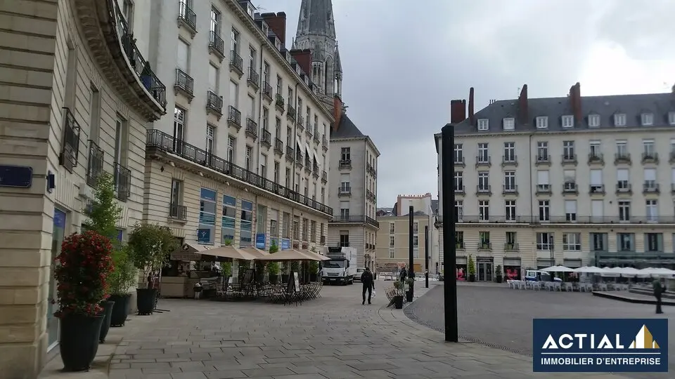 HYPER CENTRE PLEIN COEUR DE VILLE - ROYALE