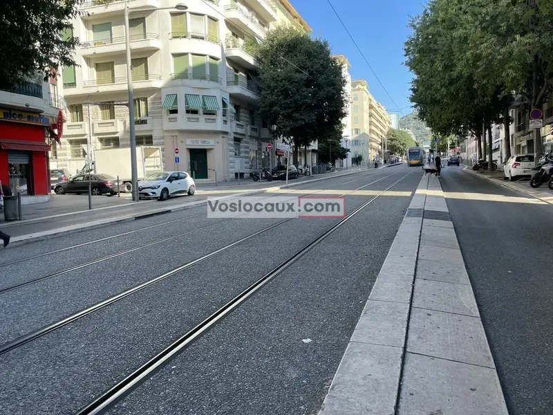 Local commercial 90 m² à louer  secteur Nice Nord