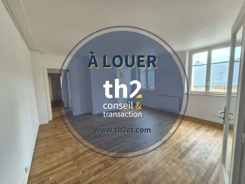 BUREAUX 87 m² - Centre-ville de Saint-Lô