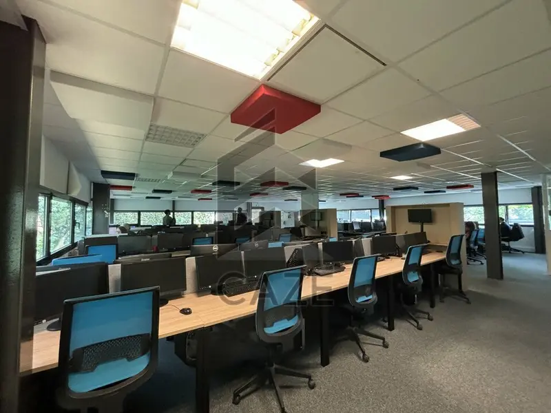 BUREAUX A LOUER - PROCHE ROCADE ET AEROPORT MERIGNAC 