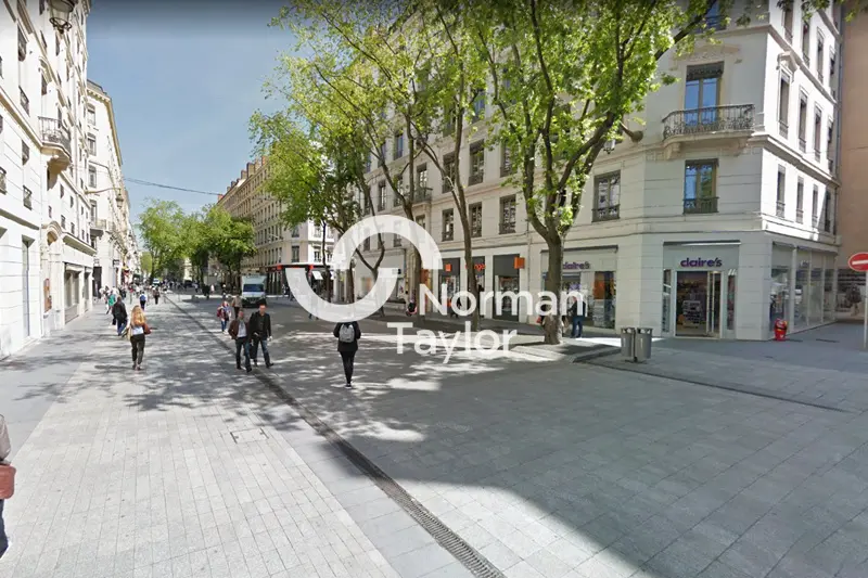 A vendre Local commercial  105m² Lyon 02