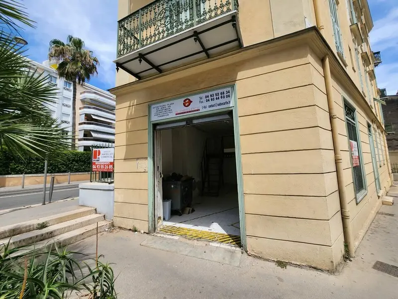 A louer Local commercial  150m² Nice