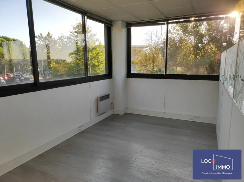 A louer Bureaux 102m² Mérignac