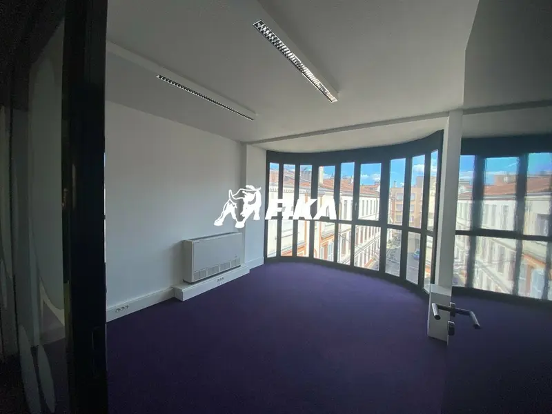 A LOUER BUREAUX 3000 m² - (31000) TOULOUSE