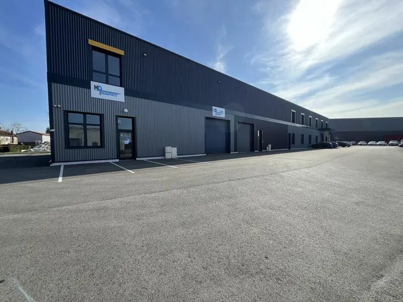 A louer Locaux d'activité 2533m² Albigny-sur-Saône