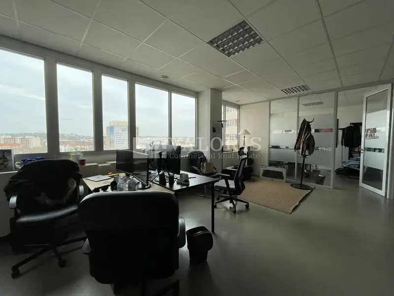 A louer Bureaux 1095m² Lyon 03