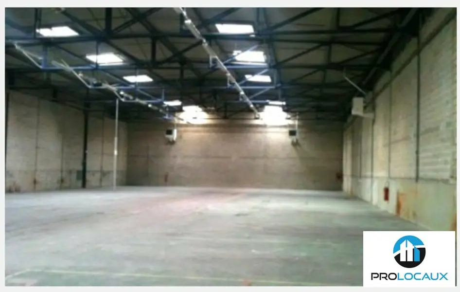 A louer Locaux d'activité 983m² Montataire