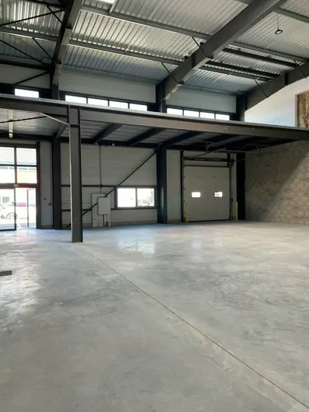A louer Locaux d'activité 571m² Dagneux