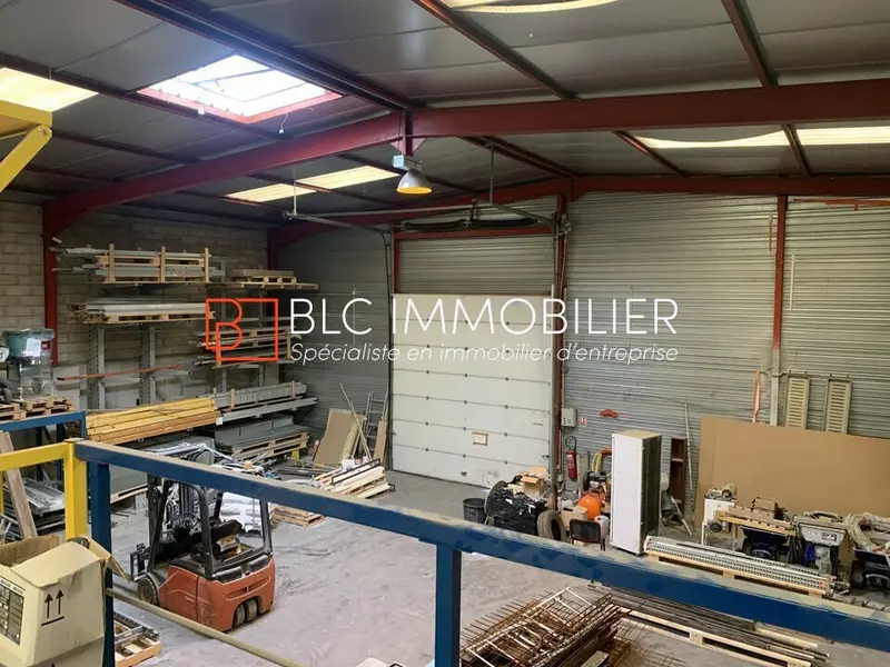 A louer Entrepôt 1150m² Septèmes-les-Vallons