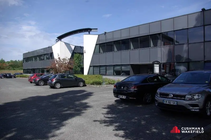 Bureaux à la location de 113 m²