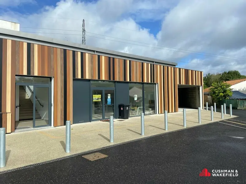 BIGANOS LOCAL COMMERCIAL NEUF A LOUER