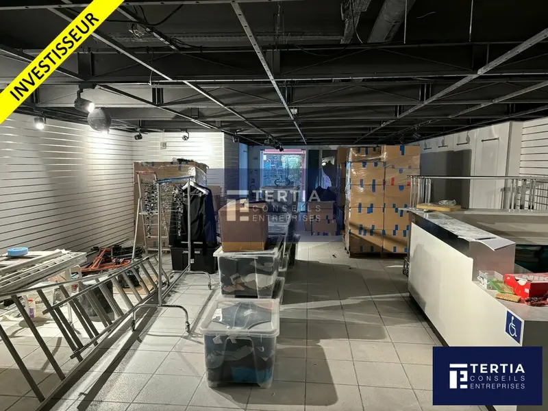 BEZIERS CENTRE - LOCAUX COMMERCIAUX LOUES A VENDRE