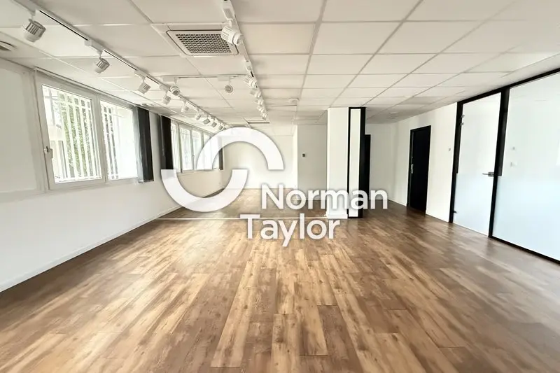 A louer Bureaux 320m² Lattes