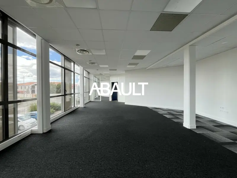 A LOUER BUREAUX 149 M² ENVIRON COLOMIERS 31770