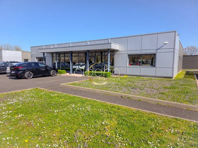 A louer Bureaux 335m² Aubière