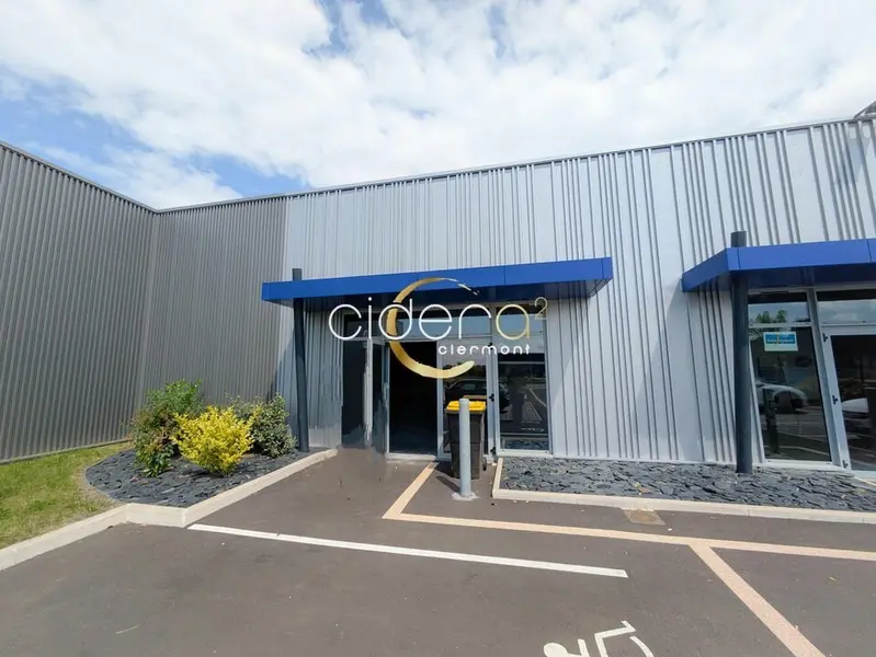 A louer local commercial zone d'activité de Thiers (63300 Thiers) 