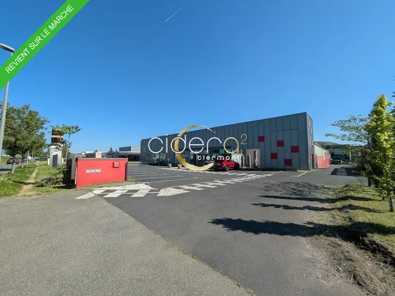 A vendre local commercial Cournon d'Auvergne (63800)