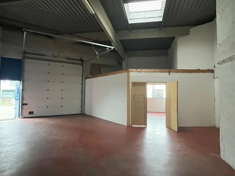 A vendre Locaux d'activité 1200m² Bordeaux