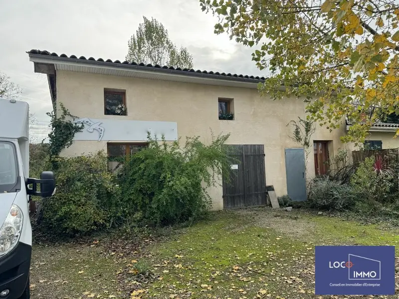 A vendre Locaux d'activité 120m² Bassens