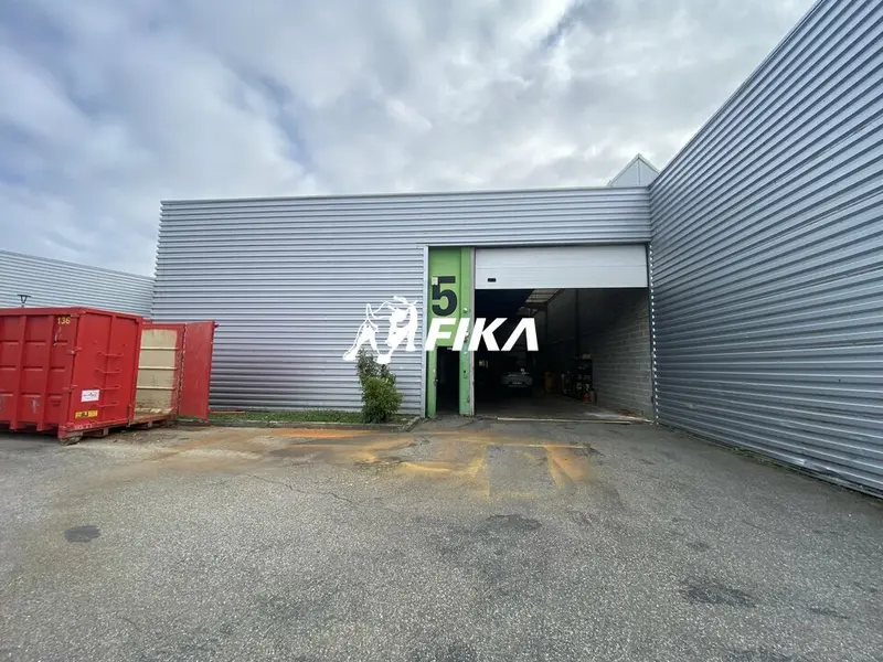 A LOUER LOCAL D'ACTIVITE 330 m² - (31200) TOULOUSE
