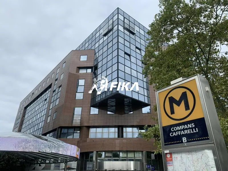 A LOUER BUREAUX 2076 m² (31000) TOULOUSE