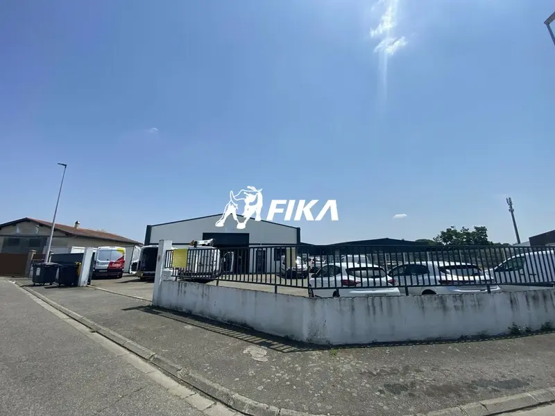 A LOUER LOCAL D'ACTIVITE 600 m² - (31270) CUGNAUX